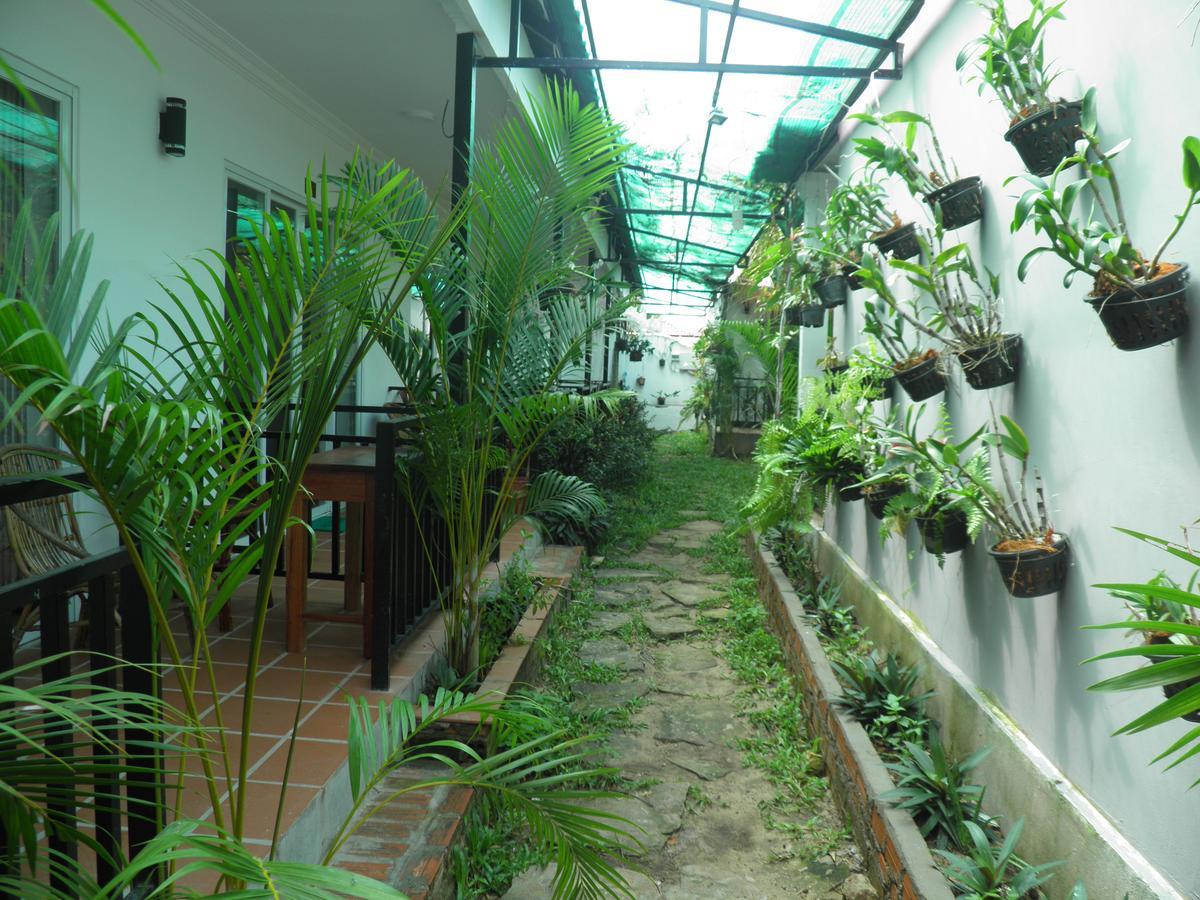 White Boutique And Residences Hotel